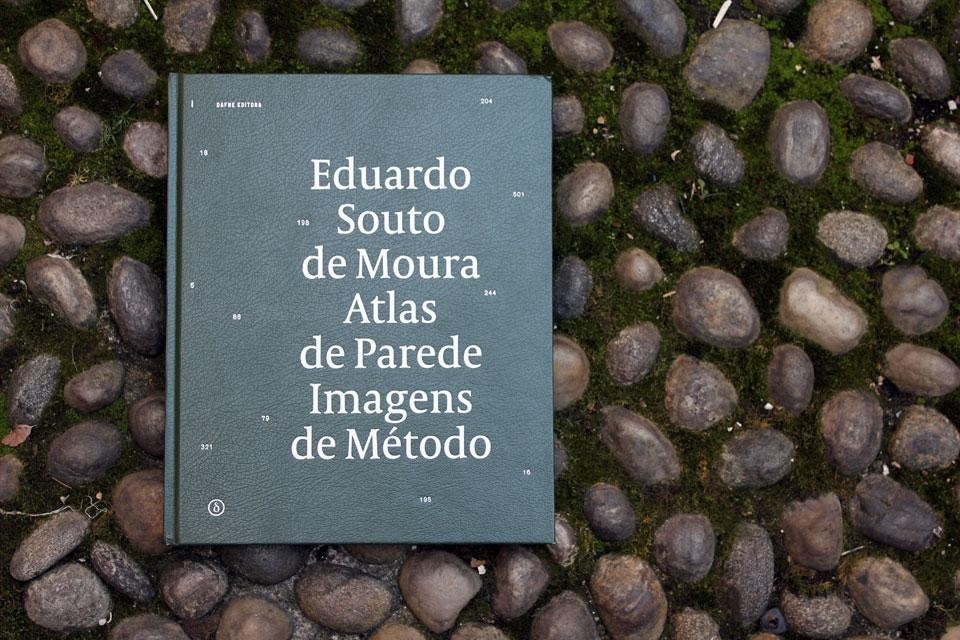Dafne Editora, <em>Eduardo Souto de Moura: Atlas de Parede, Imagens de Método</em> cover