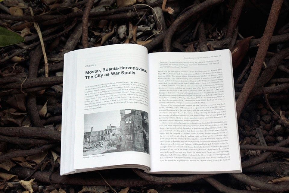 Scott A. Bollens, <em>City and soul in divided society</em>, Routledge, 2012. Spread detail