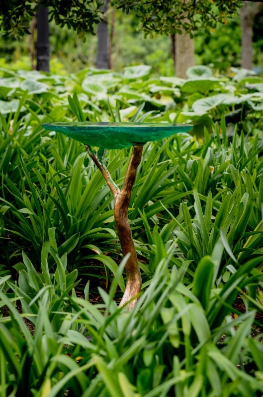 Table designed by Jimmie Durham for LABINAC, Giardini Reali di Venezia, San Marco. Photo Andrea Avezzù 