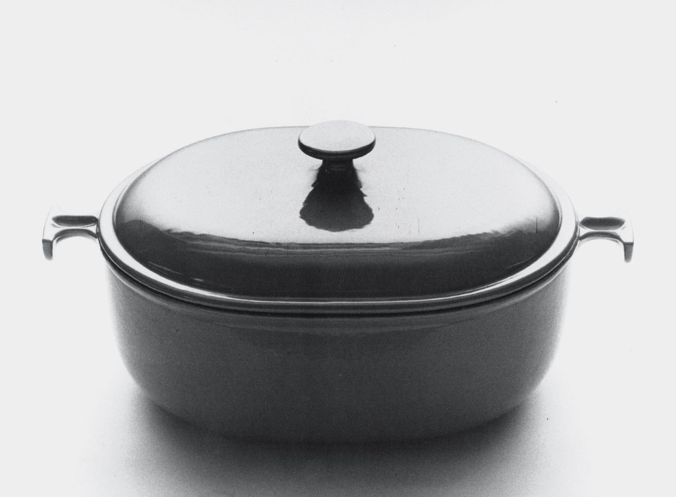 Enzo Mari, Mama saucepan, Le Creuset, 1970. Photo Enzo Mari