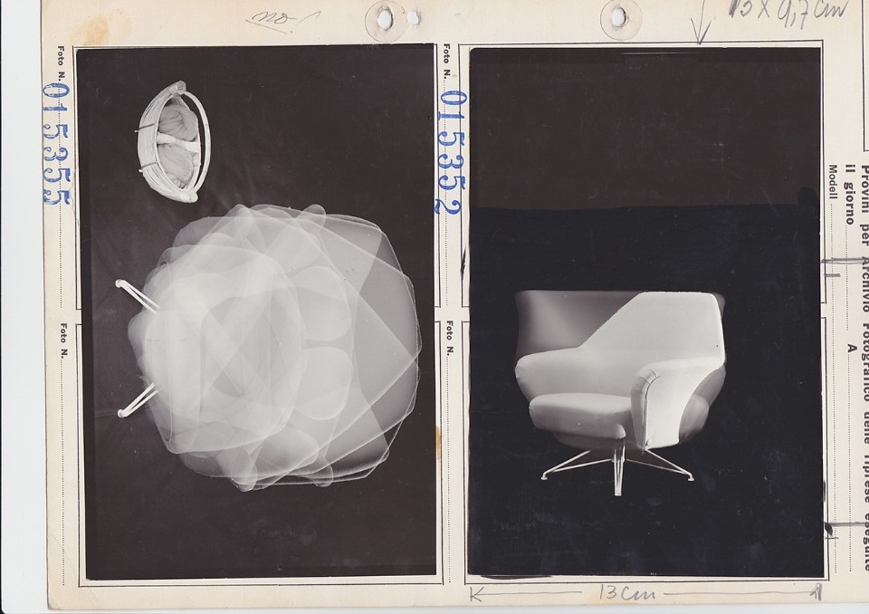 Osvaldo Borsani, P32 armchair, Tecno, 1956