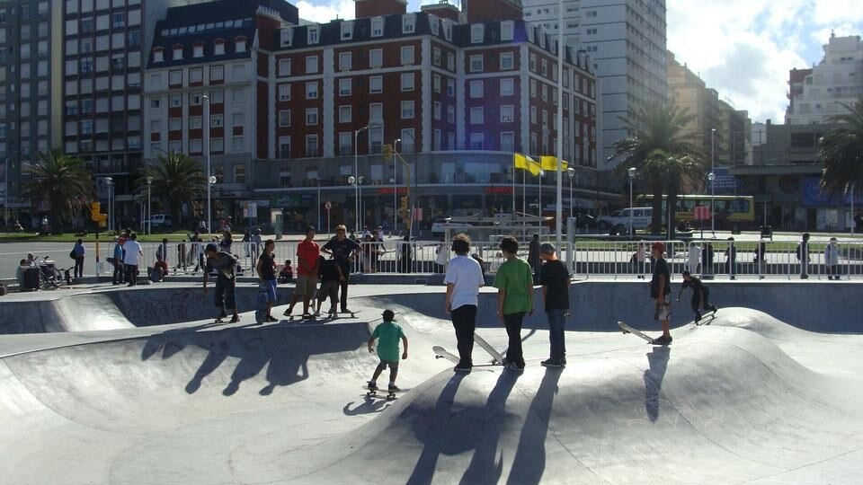 Plaza Skate Mar del Plata, Guillermo Luis de Diego e Marcelo Bejanele, Mar del Plata, Argentina Plaza Skate Mar del Plata, Guillermo Luis de Diego e Marcelo Bejanele, Mar del Plata, Argentina