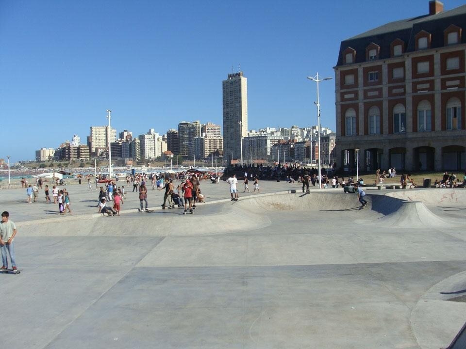 Plaza Skate Mar del Plata, Guillermo Luis de Diego e Marcelo Bejanele, Mar del Plata, Argentina