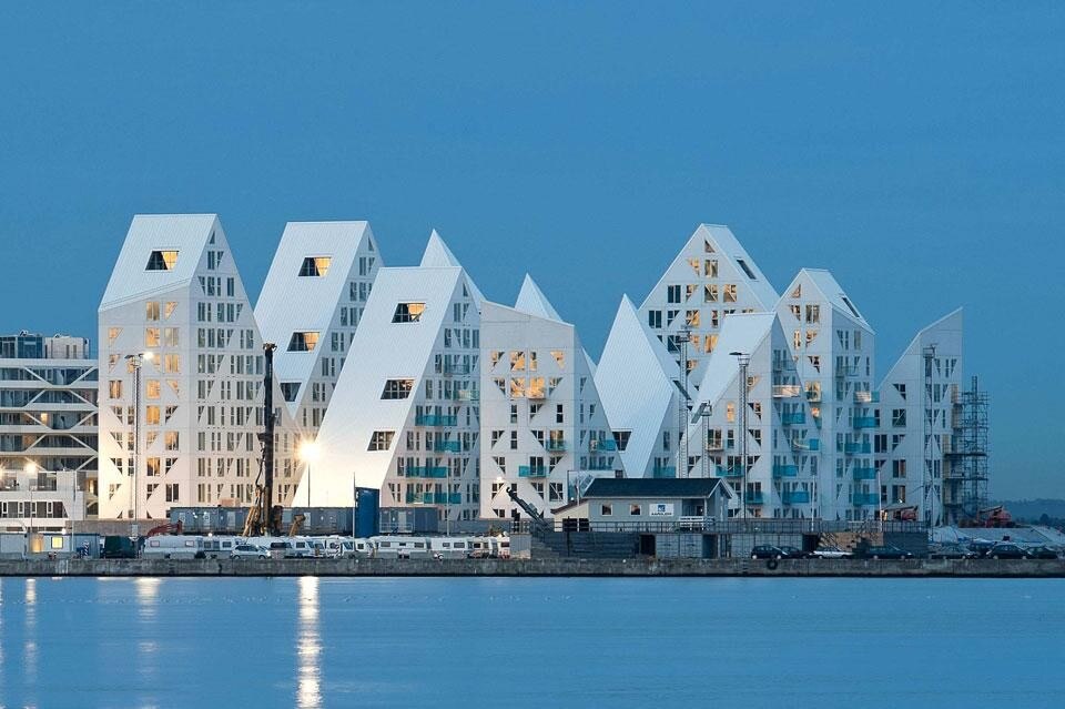 JDS/Julien de Smedt Architects, CEBRA, Louis Paillard, SeARCH, <em>Iceberg</em>, complejo de vivienda en Aarhus, Dinamarca, 2012. Foto: Mikkel Frost