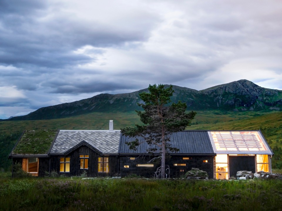 Rever & Drage Architects, Capanna sul monte Trolltindene, Trolltind, Norvegia, 2017