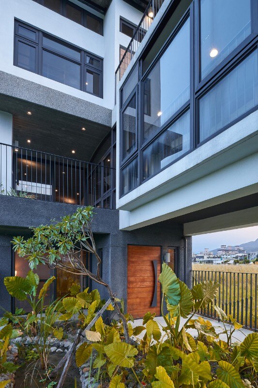 Emerge Architects, Opening Row House, Taiwan, 2018