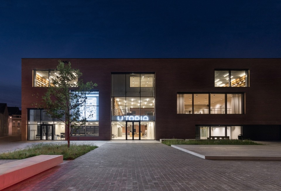 Fig. 26 KAAN Architecten, Biblioteca e Accademia di Arti Performative, Aalst, Belgio, 2018 Fig. 26 KAAN Architecten, Biblioteca e Accademia di Arti Performative, Aalst, Belgio, 2018