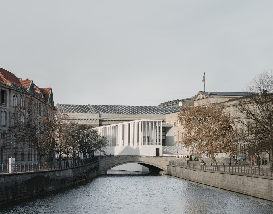 Berlin David Chipperfield Completes The James Simon Galerie On The Museum Island
