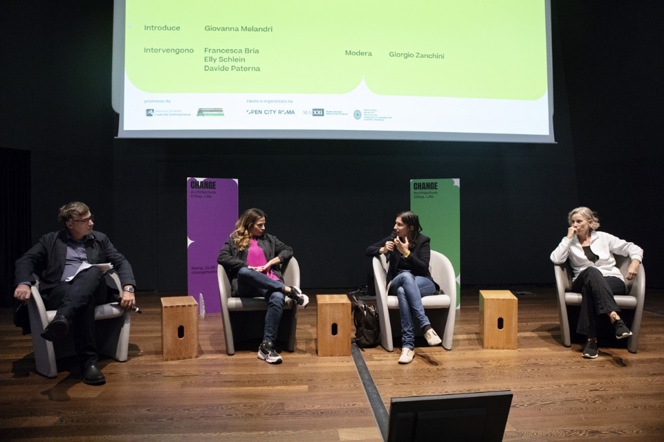 francesca bria, elly schlein, giovanna melandri. change festival - flavia rossi - domus francesca bria, elly schlein, giovanna melandri. change festival - flavia rossi - domus