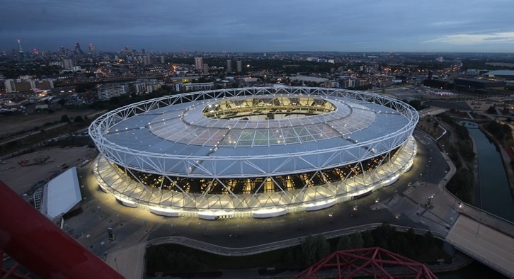 Aerial photo of London's Olympic Stadium in 2015. Photo EtienneSoumoy on Wikimedia Commons.