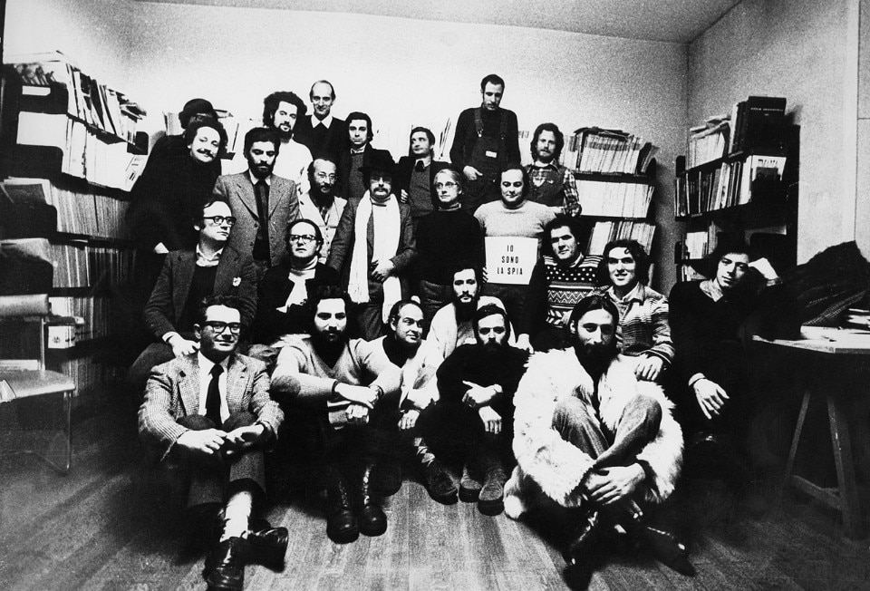 Gianni Pettena, Io sono la spia, Milano, 1973. Courtesy © Gianni Pettena 