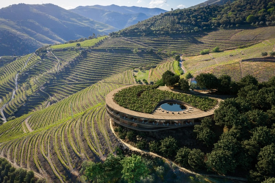 Douro Hotel, Winery. Courtesu © Fusao and OODA Douro Hotel, Winery. Courtesu © Fusao and OODA