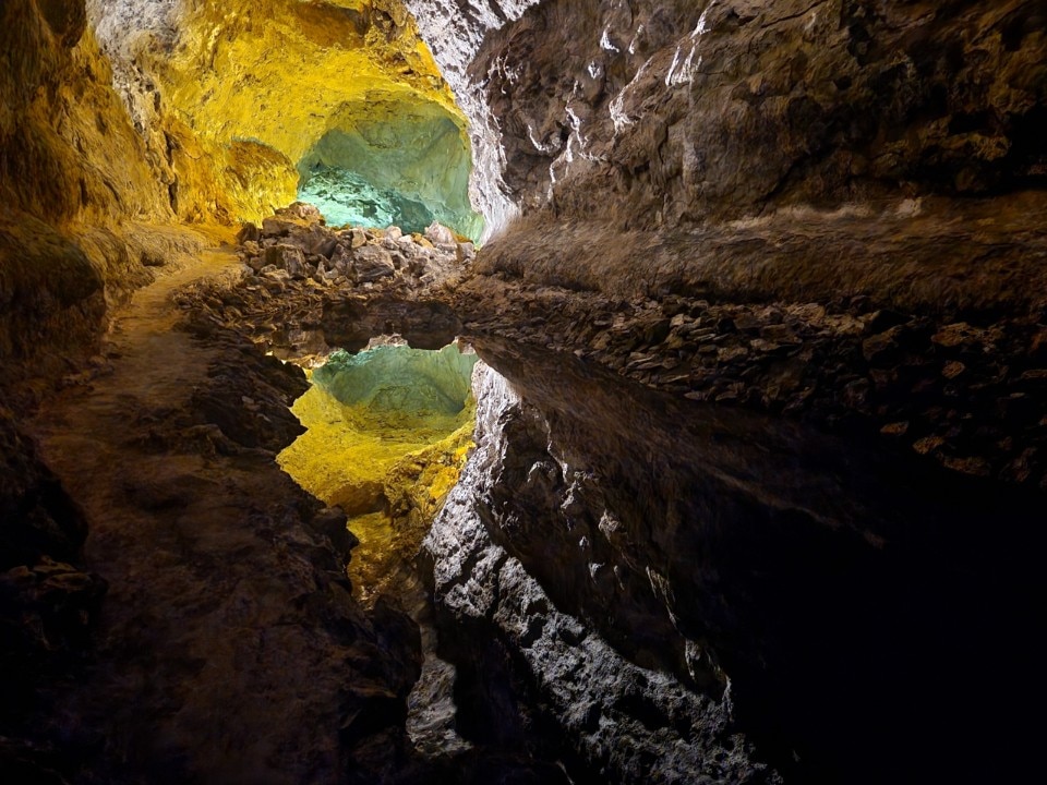 francesca amfitheatrof cave
