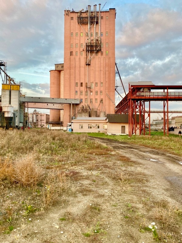 Il silos granario del porto di Kazan