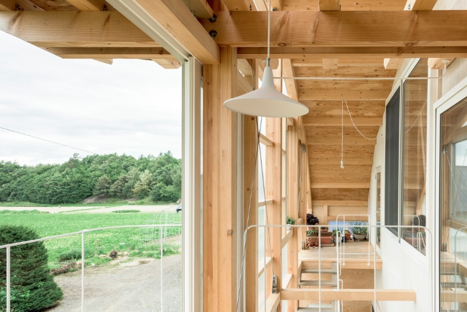 Yoshichika Takagi + Associates, La casa dal tetto deforme di Frano, Hokkaido, Giappone, 2018