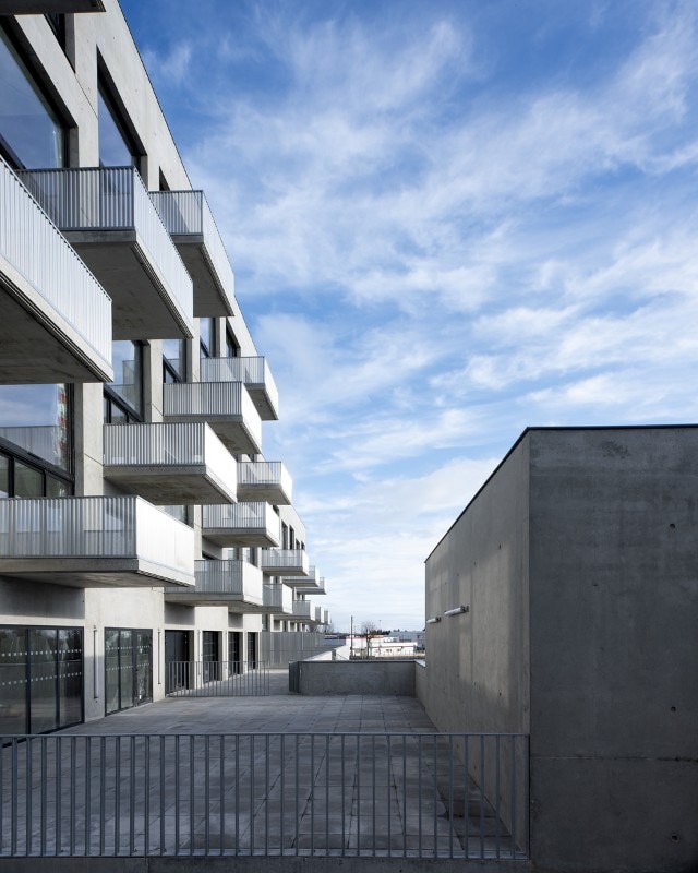 Sophie Delhay architecte, 32 dwellings, Dijon, France, 2019