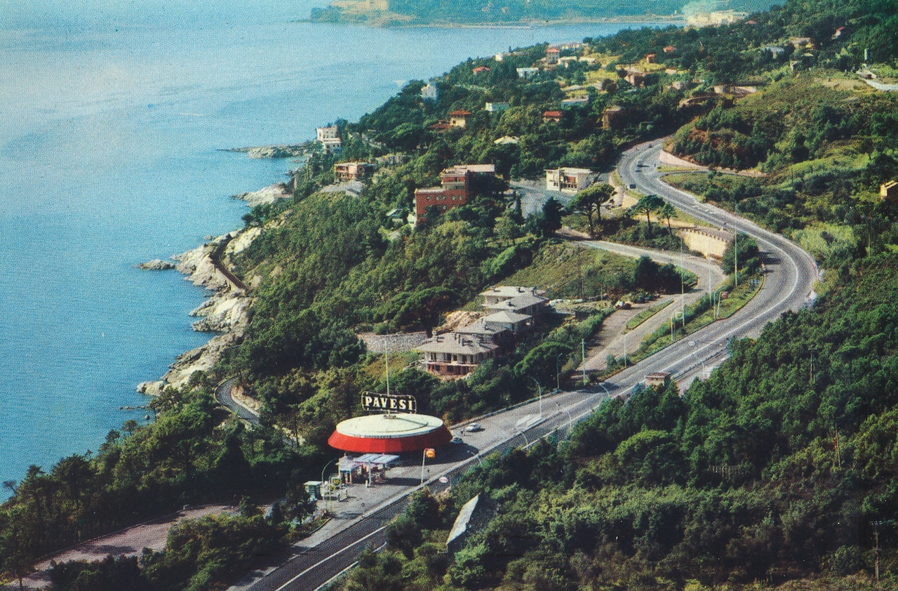 Gli autogrill a ponte, infrastrutture e icone dell'autostrada Domus