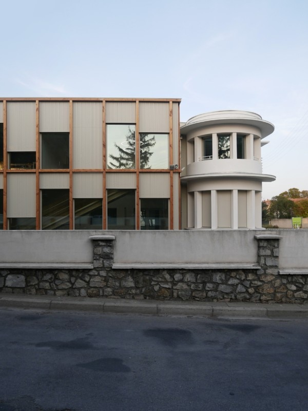 NAS Architecture, redevelopment and expansion of Les Calades primary school, Saint-Gilles, France, 2019