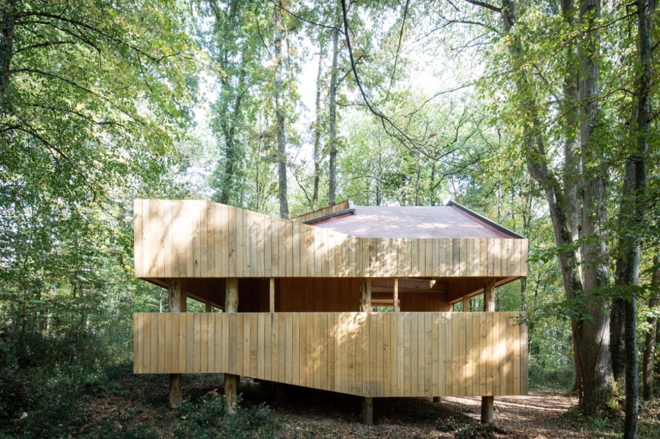 LOCAL and Peeraya Suphasidh Studio, Maison 100% Bois, Montlouis-sur-Loire, Francia, 2020