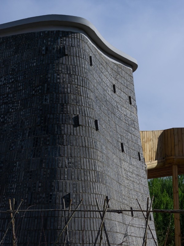 A( )VOID, Grotto Retreat Xiyaotou, Zhangjiakou, Hebei, Cina 2021. Foto: Guo Zhe, Breeze Image A( )VOID, Grotto Retreat Xiyaotou, Zhangjiakou, Hebei, Cina 2021. Foto: Guo Zhe, Breeze Image