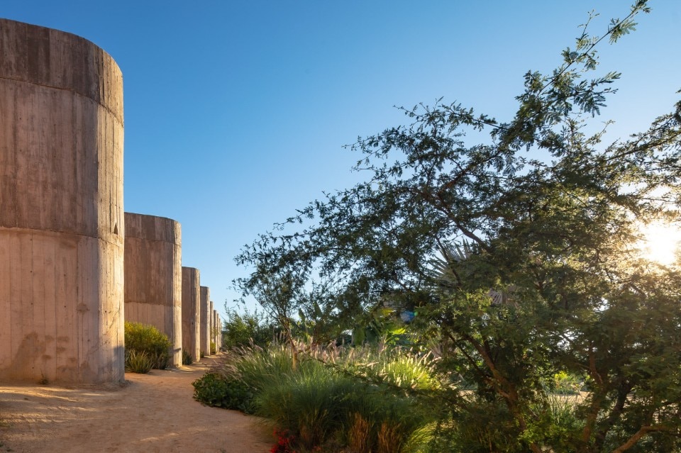 Rubén Valdez and Yashar Yektajo with Polen Arquitectura de Paisaje, B Huber, Fedra interiorismo,  Paradero Hotel, Todos Santos, Baja California, Mexico 2021. Photo Onnis Luque