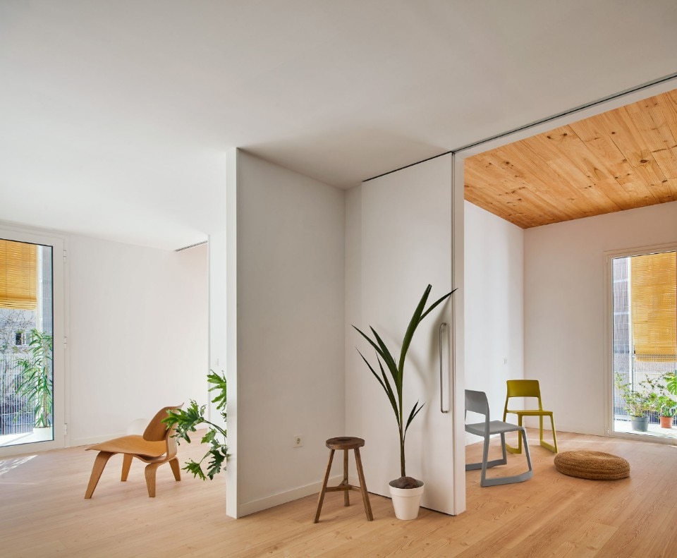 Peris + Toral Arquitectes, housing in Cornellà de Llobregat, Spain 2022. Photo José Hevia