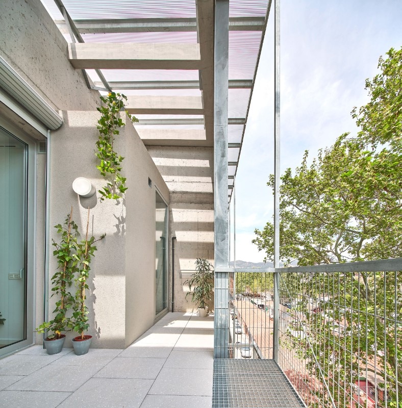 Peris+Toral Arquitectes, L3j Tècnics Associats, Social housing in Bon Pastor, Barcelona, Spain 2022. Photo José Hevia Peris+Toral Arquitectes, L3j Tècnics Associats, Social housing in Bon Pastor, Barcelona, Spain 2022. Photo José Hevia