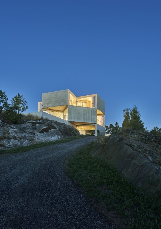 Tham & Videgård Arkitekter, House on a Hill,  Värmdö, Sweden 2022. Photo Åke E:son Lindman 