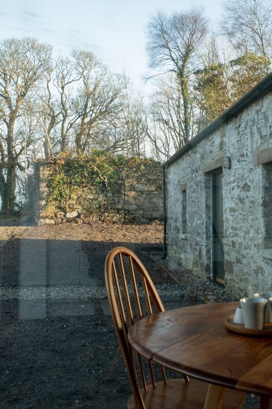 Pasparakis Friel, Saltpans Cottage, Rathmullan, Co. Donegal, Irlanda 2022. Foto Peter Molloy
