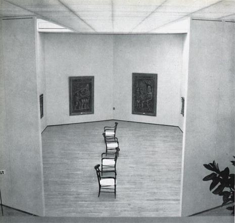 La zona centrale con le salette per la pittura. Foto Casali, Domus 295/54