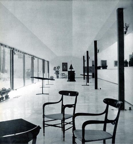 La galleria al livello del parco per la scultura. Foto Casali, Domus 295/54