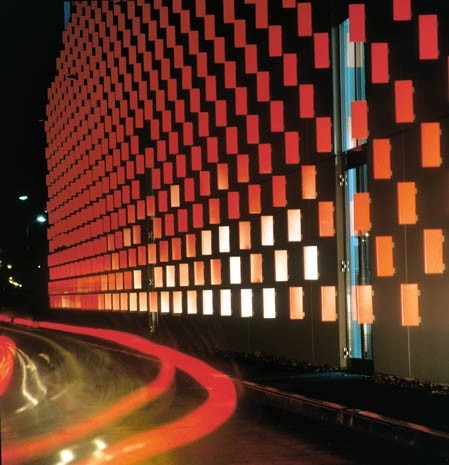 Ipermercato Baumaxx a Maribor (Slovenia), 1998-00. Veduta notturna dell’edificio