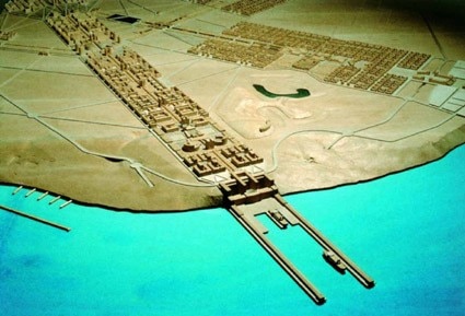 Una nuova città di 150mila abitanti sul Mar Nero, Ucraina, 1992.
Primo premio al Concorso internazionale a inviti

