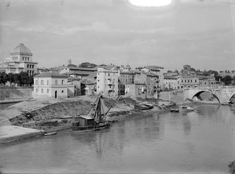 L’isola Tiberina prima della costruzione dell’ospedale Fatebenefratelli, 1925

