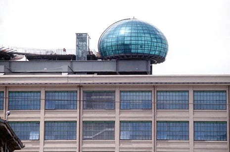 La sala riunioni vetrata è stata soprannominata “bolla”