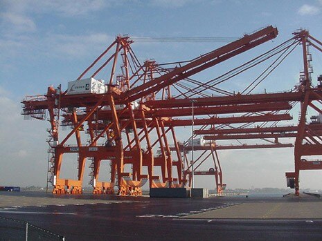 Container terminal Ceres nella zona Ovest del porto di Amsterdam. Foto per gentile concessione ARCAM