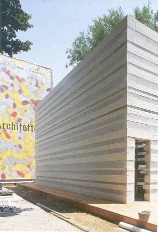 Il modello presentato alla Biennale di architettura di Venezia nel 2000
