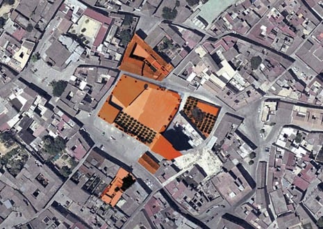 Il sito è oggi uno spazio vuoto nel cuore di un antico quartiere della città. Un aranceto verrà piantato al centro della corte