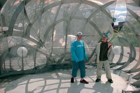 La struttura, nata da un progetto di ricerca, è definita dall’autore “una casa in cui vivono i suoni”