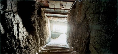 Galleria di accesso al ghiacciaio realizzata nel 1956