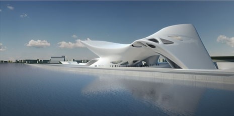 Vista dal mare verso la città