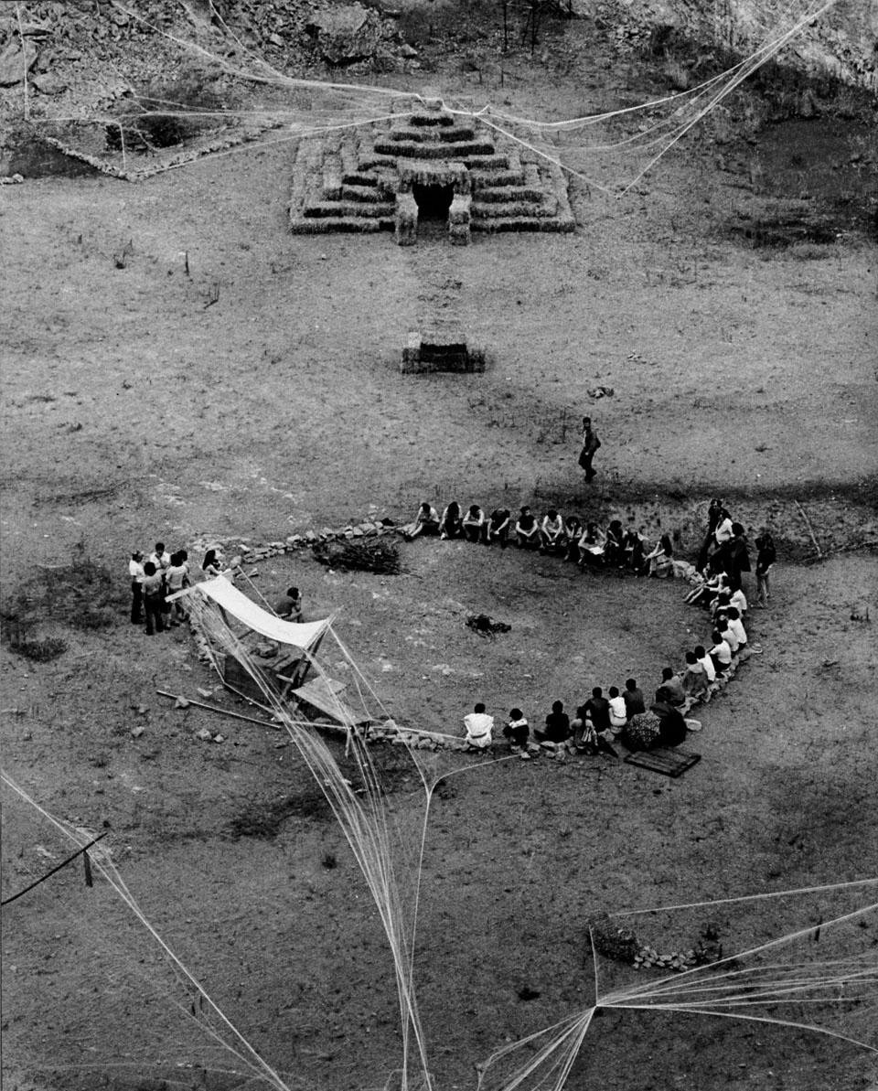 Cavart (Pier Paola Bortolami, Piero Brombin, Michele De Lucchi, Boris Pastrovicchio, Valerio Tridenti), seminario “Per una architettura culturalmente impossibile”, Cava Montericco, Monselice,1975.