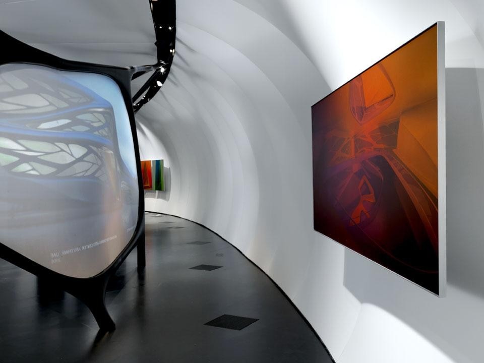 Zaha Hadid ha sviluppato le geometrie dei sistemi naturali in uno spazio continuo, fluido e dinamico.