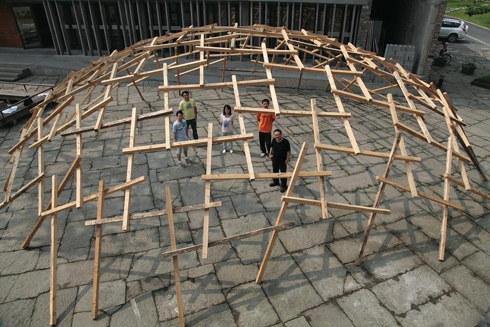 Decay of the Dome, 12ma Biennale Internazionale di Architettura di Venezia, 2010 (Sopra: una prova ad Hangzhou)