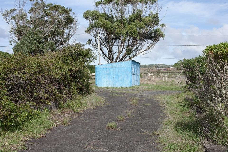 Giuseppe De Mattia, <i>Isola nell'isola #5</i>, Santa Maria, Azzorre (Portogallo), courtesy Nowhere Gallery, Milano 2012