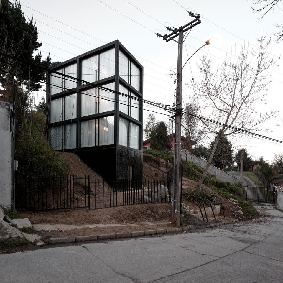 Casa Arco realizzata da Pezo von Ellrichshausen a Concepción, Cile