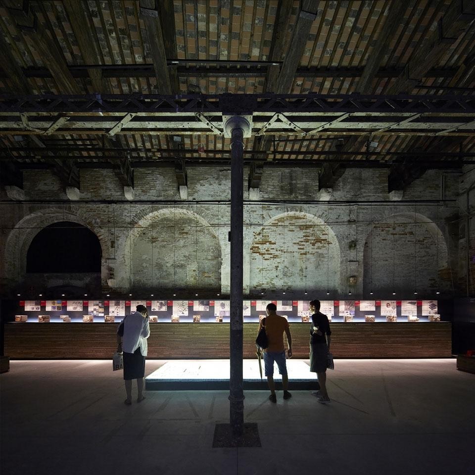 Veduta della mostra nel padiglione del Perù.   