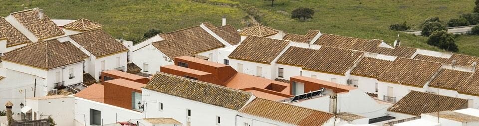 Escuela de Hostelería en Matadero, la Scuola alberghiera dell'ex mattatoio di Medina-Sidonia, dello studio Sol 89 (María González García e Juanjo López de la Cruz), vincitore per la categoria Architettura