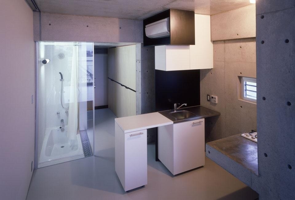 The Scaletta Apartments, 2005, Tokyo, Giappone. 
Architect: Milligram Studio (Tomoyuki Utsumi). Courtesy of the Museum of the City of New York
