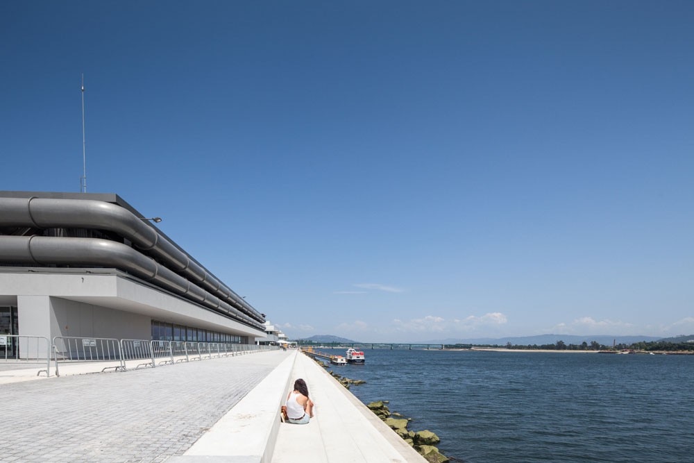 Eduardo Souto de Moura: padiglione multiuso a Viana do Castelo, Portogallo
